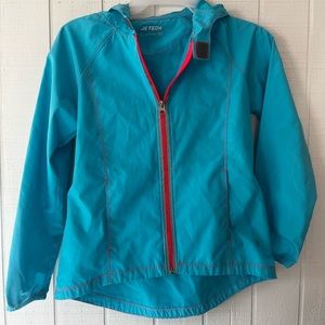 Wing breaker/ rain jacket